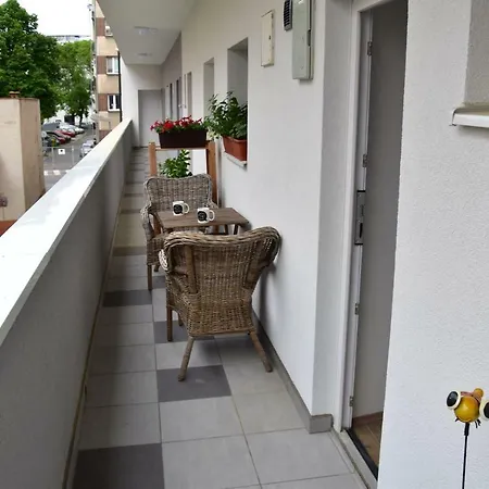 Apartament Green & Orange